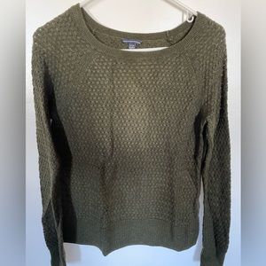 American Eagle Hunter Green Sweater Crew Neck